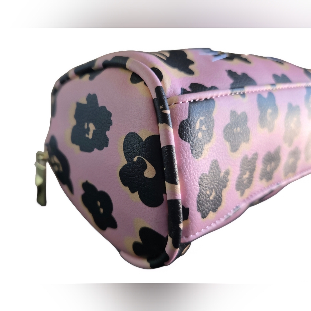 Betsey Johnson Cat Mini Bag in Pink and Black - Picture 7 of 10